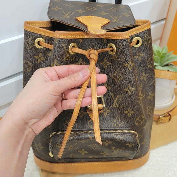 💕DISCONTINUED Very Rare Backpack LOUIS VUITTON Montsouris MM Monogram - Picture 4 of 16